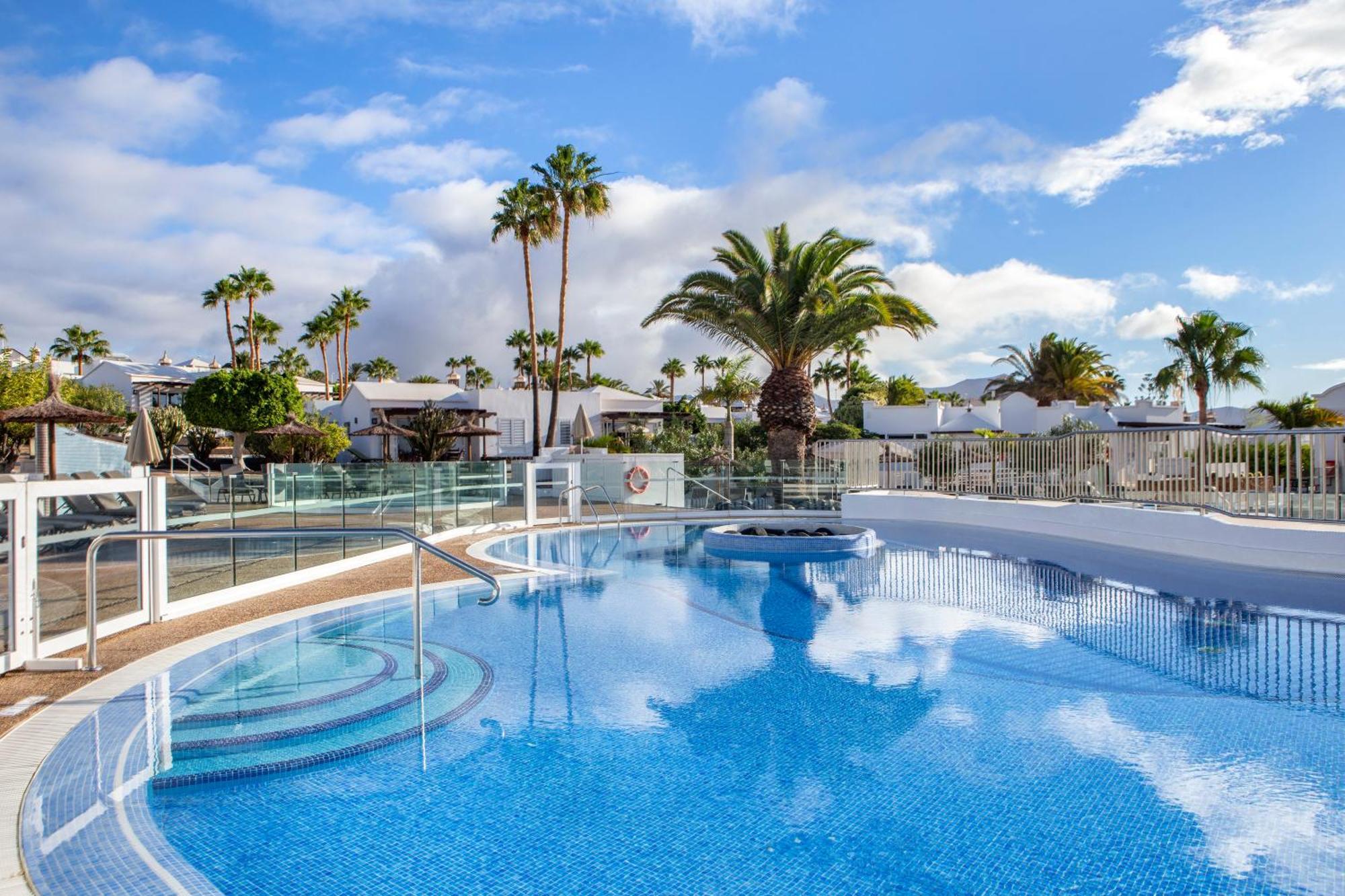 Jardines Del Sol Aparthotel Playa Blanca  Exterior foto