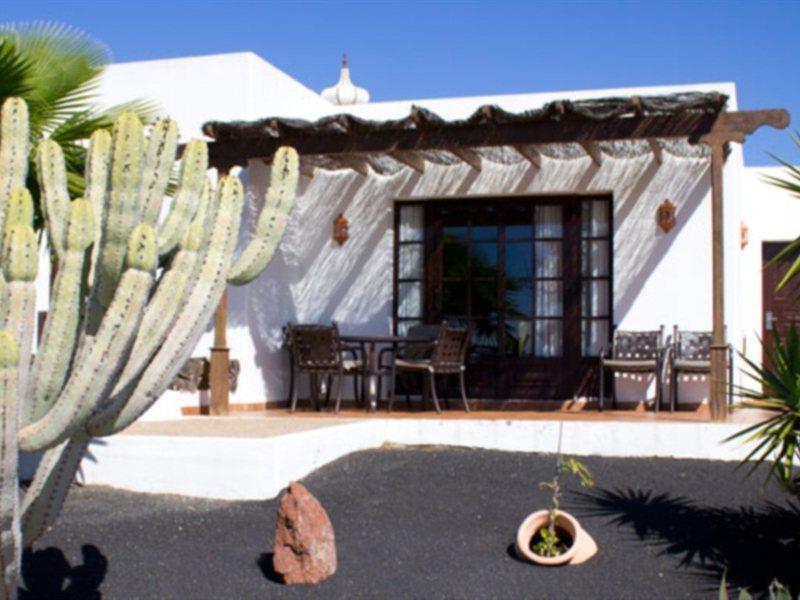 Jardines Del Sol Aparthotel Playa Blanca  Exterior foto